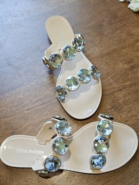 Steve Madden Beige Slide Jelly Sandals with Iridescent Jewel Accents